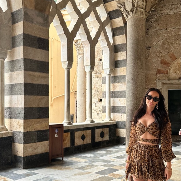 Leopard Print Off-Shoulder Mini Dress - Picture 3 of 4